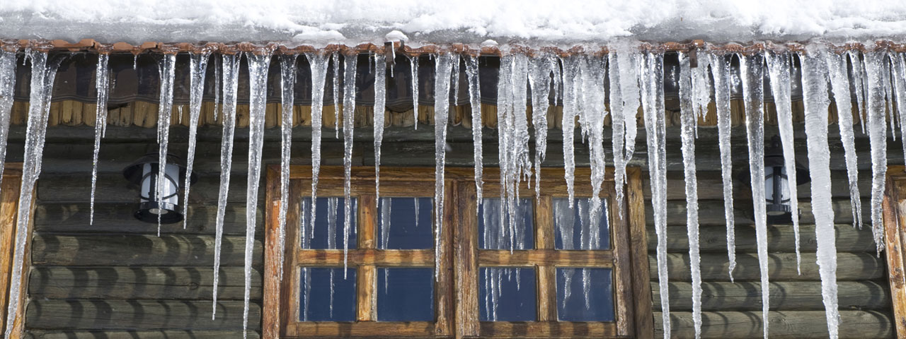 Spray foam prevents ice dams by providing proper insulation in New Orleans attic spaces